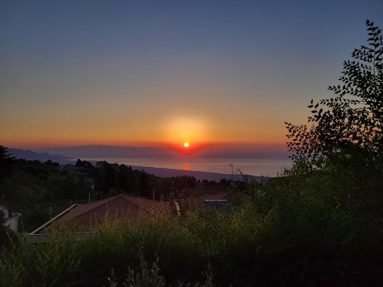 Etna Sunshine Rent Rooms Puntalazzo Exterior photo