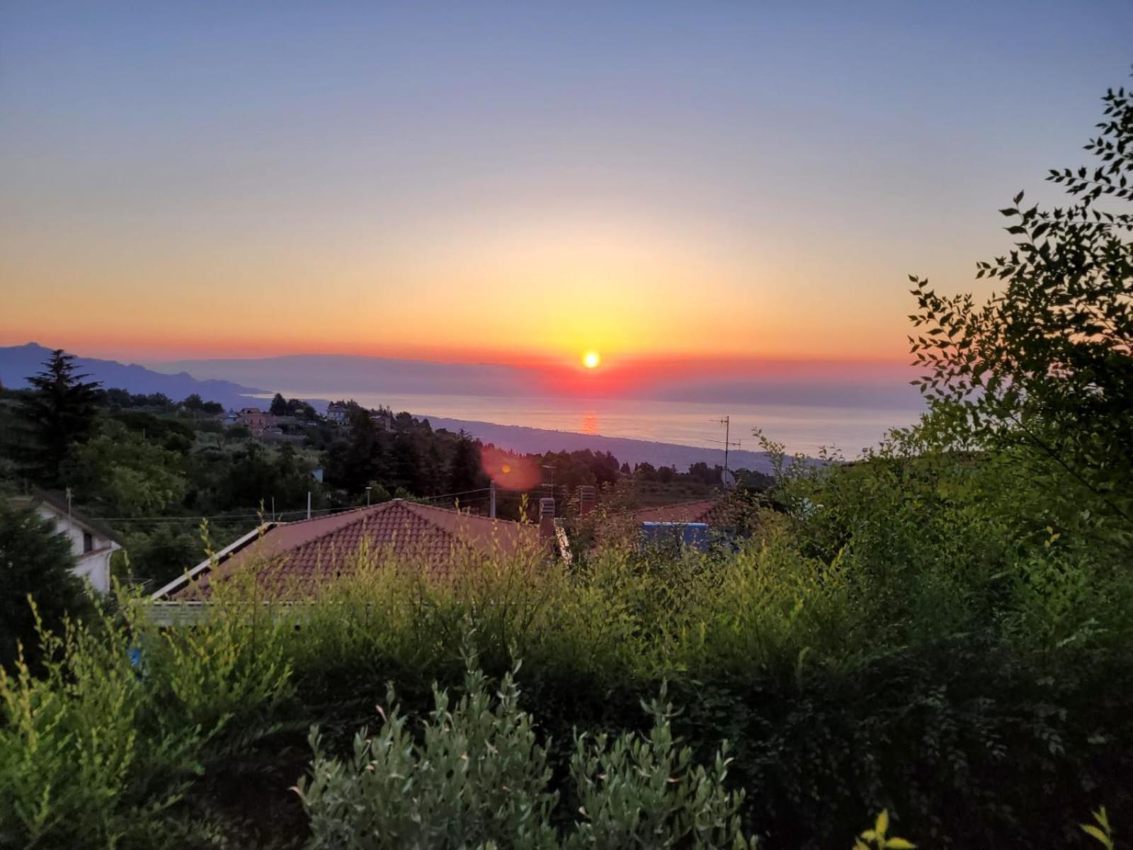 Etna Sunshine Rent Rooms Puntalazzo Exterior photo