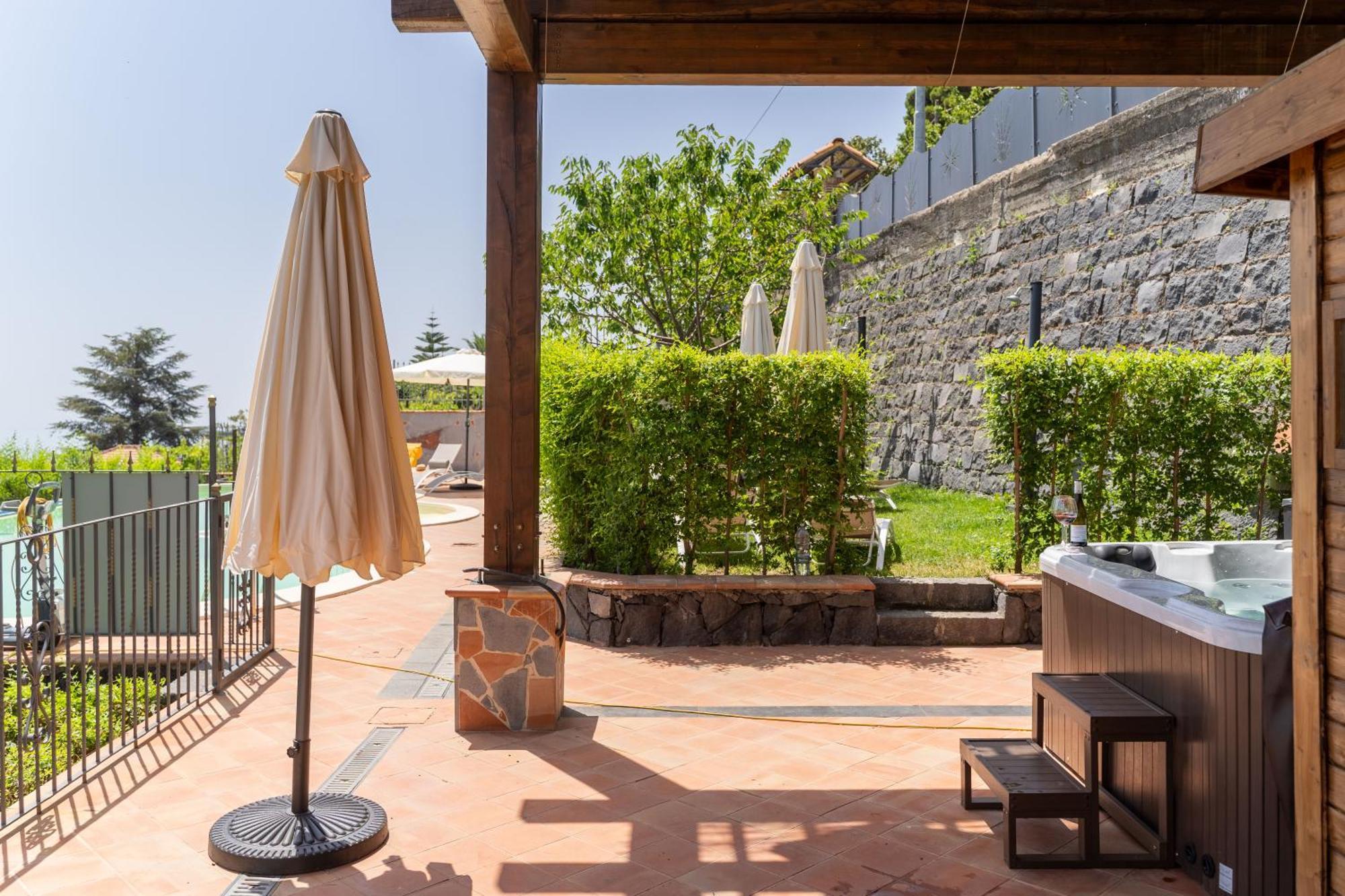 Etna Sunshine Rent Rooms Puntalazzo Exterior photo